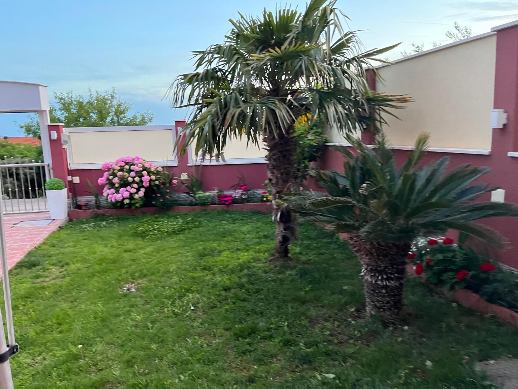 Apartments Villa Stella Maris Rogoznica  Exterior photo